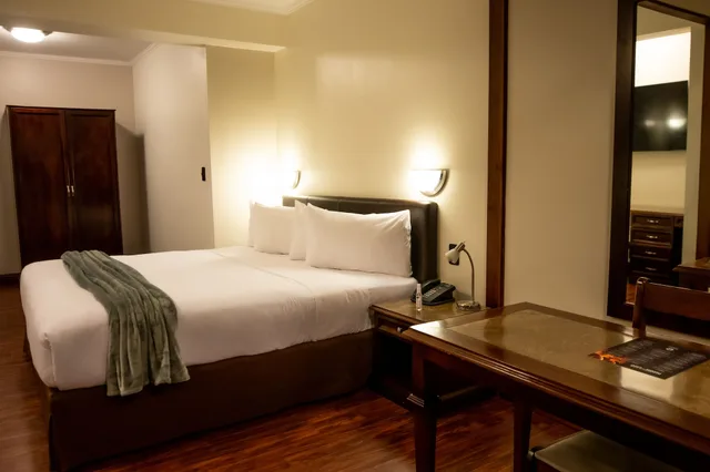 Executive, King Bed, Parque Del Lago Hotel 6/7