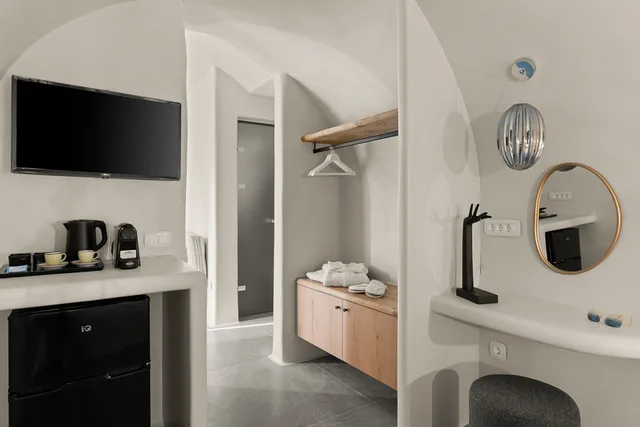 جناح جونيور بحوض جاكوزي، Aeon Suites - Adults Only By Mr and Mrs White 5/5