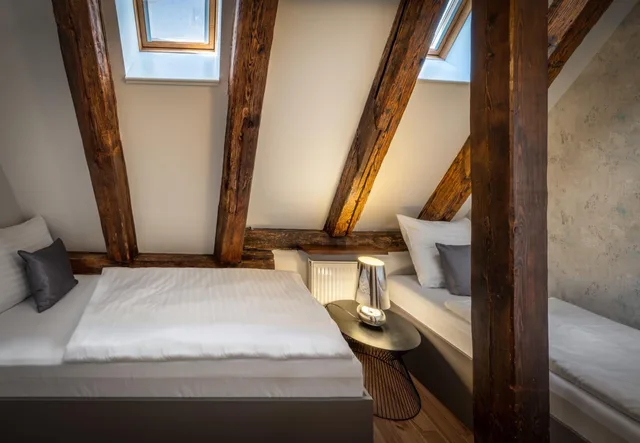 2 Bedrooms, Apartment, Attic, Chateau 9 Apartments by Adrez Living 1/4
