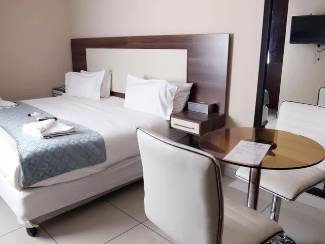 غرفة قياسية بسرير كينج، Eagle Nest Luxury Accommodation 1/6
