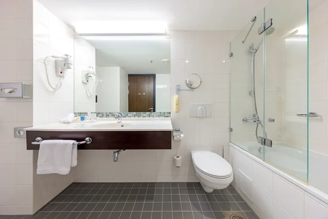 1 Bedroom, Suite, Twin Beds, Old Town View، Radisson Blu Hotel Lietuva 3/4