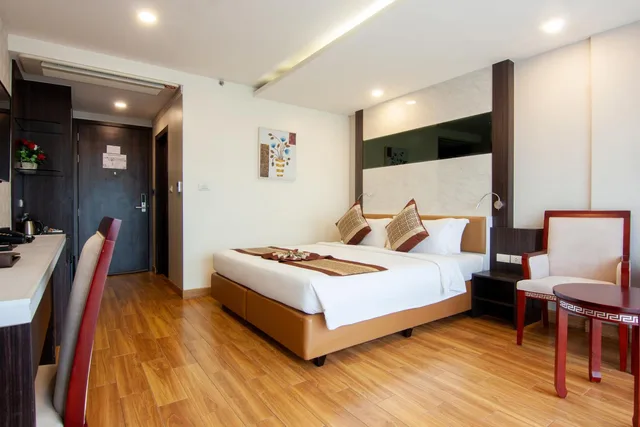 استوديو بسرير كينج، Golden Jomtien Beach Hotel 1/10
