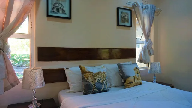 2 Bedrooms, Family, House, Pool View، Tasha Lodge 7/10