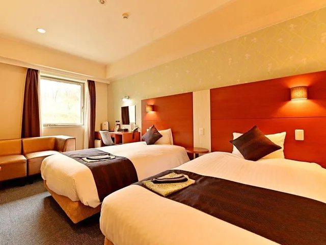 Room, Twin Beds, Bathtub, Hotel Grateful Takachiho 1/2