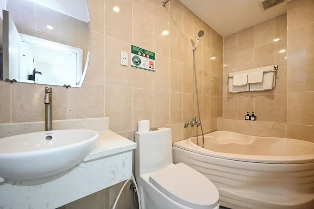 Superior, Double or Twin Bed, Ruby Saigon Hotel and Suite Ben Thanh 6/6