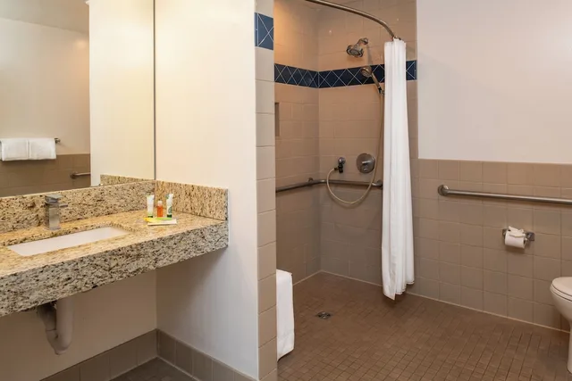 غرفة مفردة بسرير كوين لذوي الإعاقة، Granada Inn 10/10