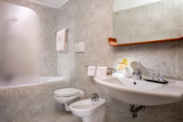 جناح جونيور مع أريكة، Best Western Blu Hotel Roma 8/9