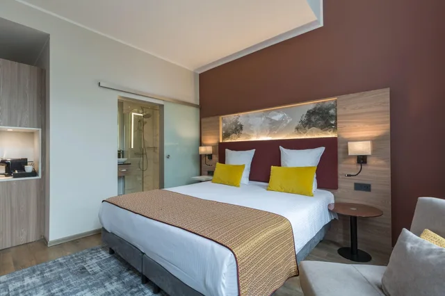 غرفة ديلوكس بسريرين منفصلين، Leonardo Hotel Antwerp 1/4