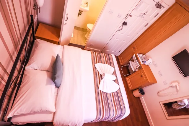 غرفة بسرير مزدوج، The Fairway Hotel 1/1
