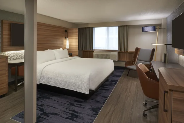 room, multiple beds، Fairfield Niagara Falls Canada 2/4
