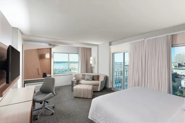 غرفة، Courtyard By Marriott Baton Rouge Downtown 1/4