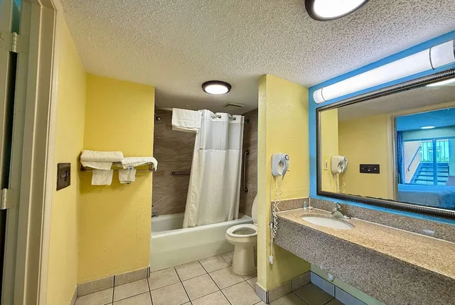 غرفة بسرير كينج لذوي الإعاقة، Days Inn By Wyndham Ruther Glen Kings Dominion Area 10/10