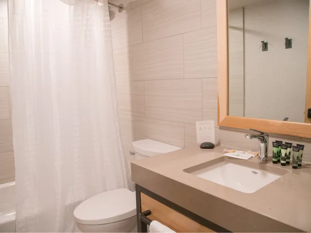 1 Bedroom, Plus, Loft, 3 Queen Beds، Tunnel Mountain Resort 3/3