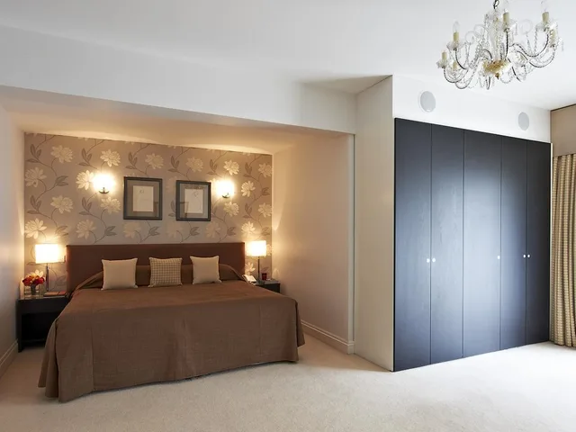 1 Bedroom, Superior, Apartment, Street View، Arlington House 1/1