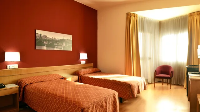 غرفة قياسية بسريرين منفصلين، Hotel TRH La Motilla 4/5