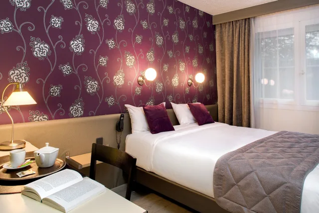 Superior, Double Bed, Hotel Du Midi 4/6