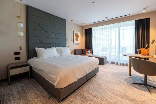 Premium, Single Bed, Crowne Plaza Constanta Mamaia Beach 4/9