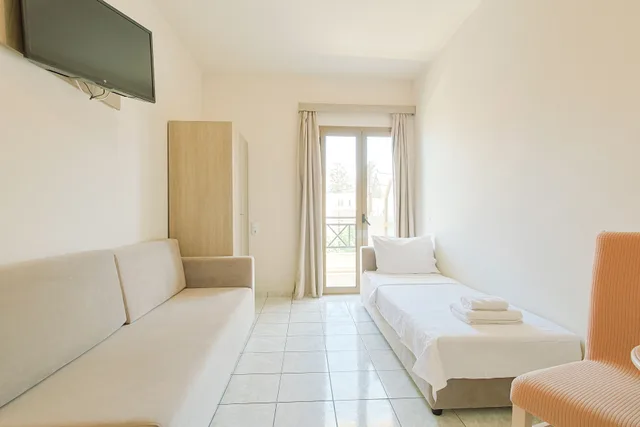 غرفة عائلية، Elmi Suites 5/10