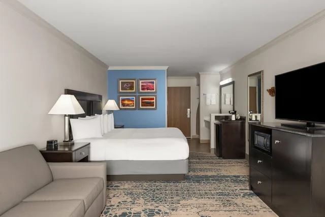 غرفة ديلوكس بسرير كينج، La Quinta Inn Suites Moab 6/10