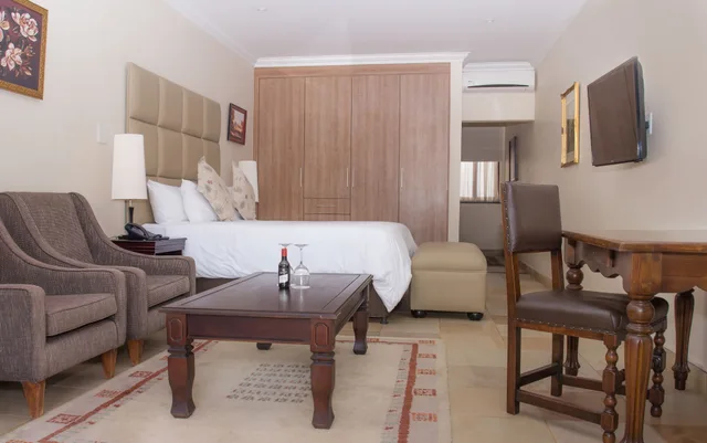 غرفة قياسية بسرير كينج في الطابق الأرضي، Gardenia Boutique Hotel 3/5