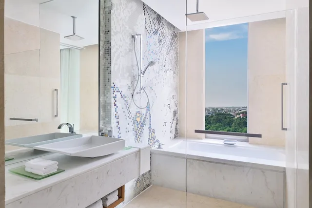 غرفة بسرير كينج بإطلالة على المدينة، The Westin Gurgaon New Delhi 5/7
