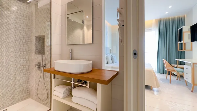 غرفة جونيور بسرير مزدوج، Hotel Giosue A Mare 3/3