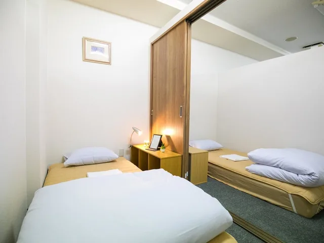 G, Twin Beds, 123Guest House 1/4