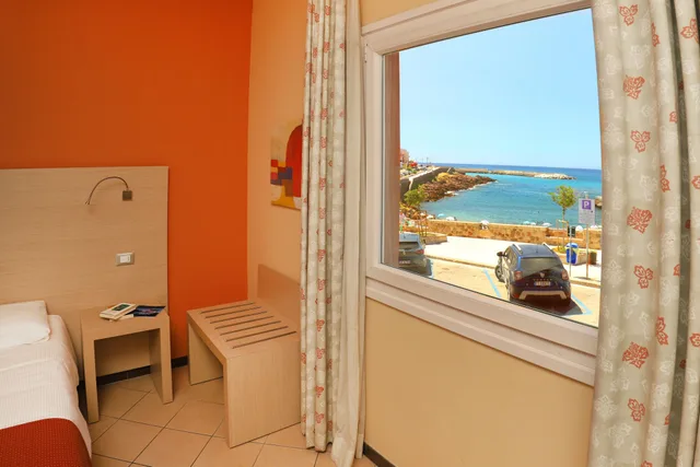 غرفة كلاسيكية ثلاثية، Janus Hotel 7/7