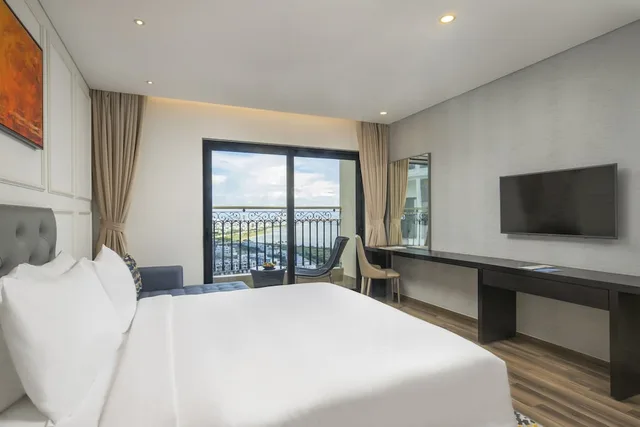 غرفة ديلوكس بسريرين منفصلين، Wyndham Danang Golden Bay 1/7