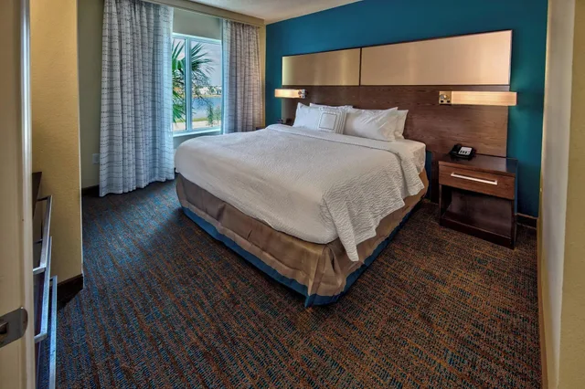 جناح لذوي الإعاقة، Residence Inn Fort Lauderdale Pompano Beach Central 1/2