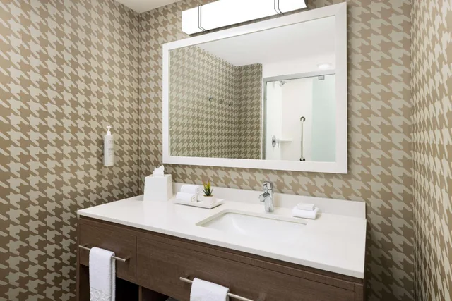 جناح استوديو بسريرين كوين، Hampton Inn Orlando Southeast Nona 3/4