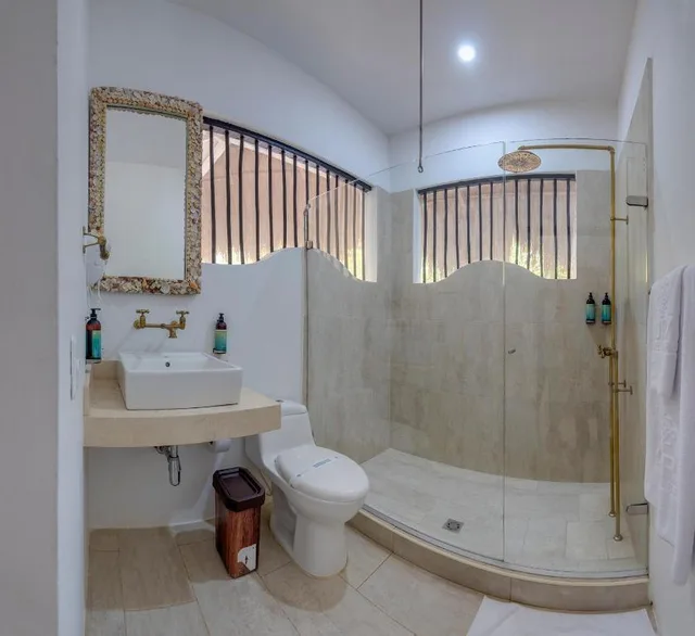 بنغل سوبيريور، Hotel Aura Baru 7/10