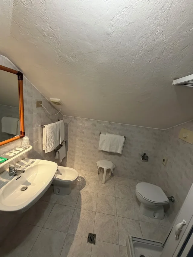 غرفة ثلاثية بثلاثة أسرّة، Hotel La Caravella 6/6