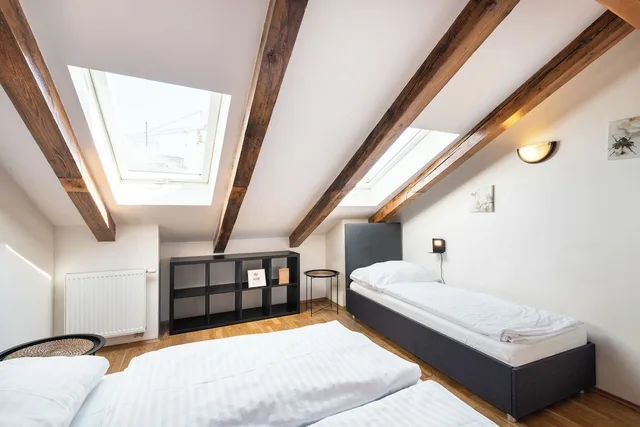 2 Bedrooms, Signature, Loft, Apartment, 5 Beds, City View, Sofa، Hybernska Apartments 1/10