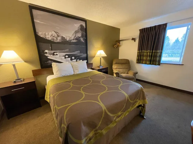 Room, Queen Bed, Studio 1 Hotel and Extended Stay Missoula 5/10