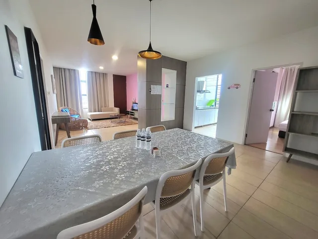 شقة بسرير كينج وسريرين كوين، Roxy Hotel Apartment 7/10