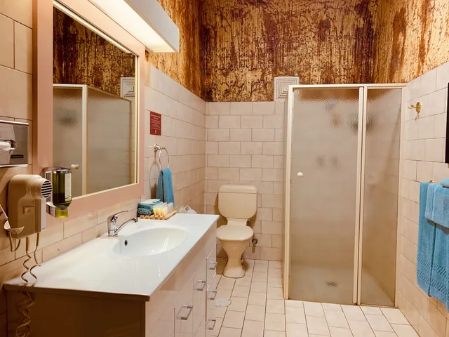 Inner, Family, Triple, 1 Queen and 1 Single Bed، Desert Cave Hotel 4/4
