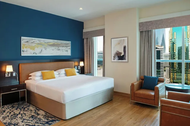 Deluxe, King Bed, Burj Khalifa View، Four Points by Sheraton Sheikh Zayed Road 2/8