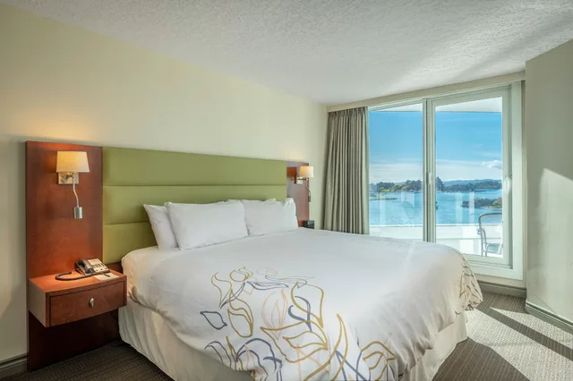 1 Bedroom, Suite, 2 Queen Beds, Water Front، Victoria Regent Waterfront Hotel & Suites 5/10