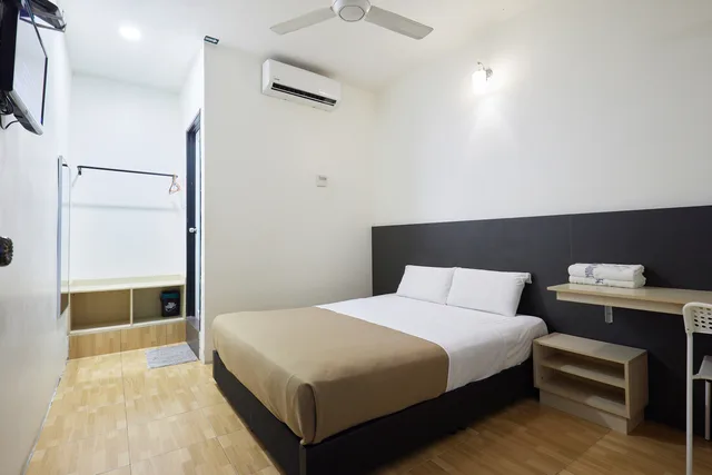 غرفة ديلوكس بسرير مزدوج، Uncle Guesthouse Kuala Terengganu by ZUZU 4/7