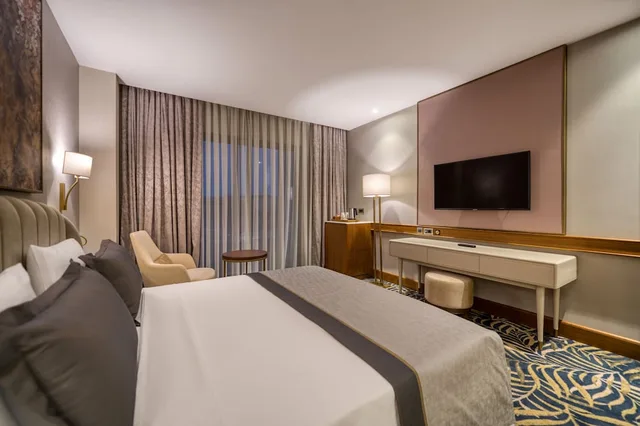 Family, Twin Beds, King Bed, Mountain View, BN Hotel Thermal & SPA Mersin 3/9