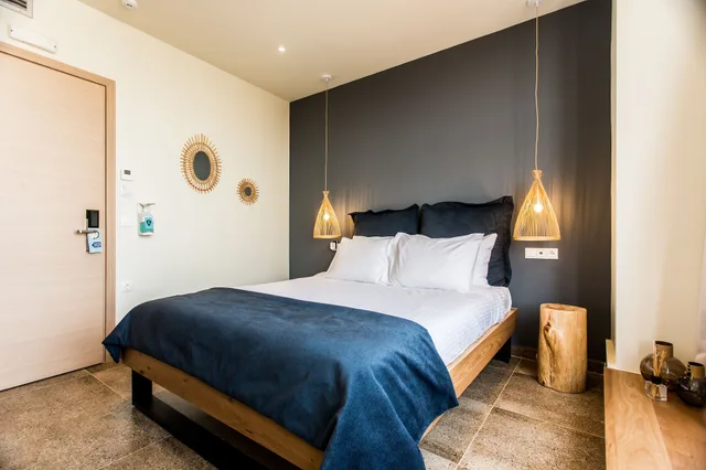 Junior Suite, Queen Bed, Metropolis View، Ciel Living Athens 1/4