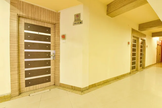 APEX INTERNATIONAL، جايبور 40/57
