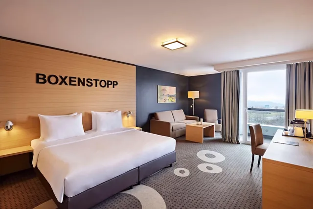 Junior Suite, King Bed, Lindner Hotel Nurburgring Congress 2/5