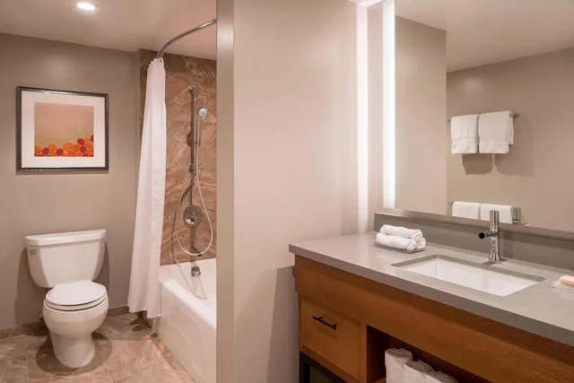 2 Bedrooms, Suite, Marriotts Waikoloa Ocean Club 6/10