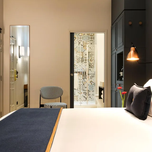 غرفة بسرير مزدوج أو سريرين منفصلين، Hotel Square Louvois 2/5