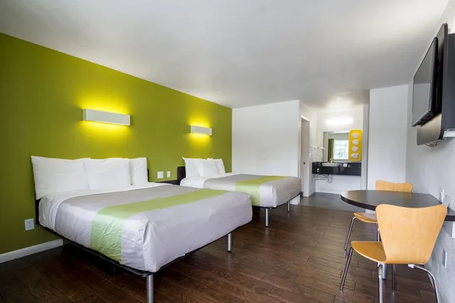 غرفة بسريرين كوين، Motel 6 Monterey Downtown 10/10
