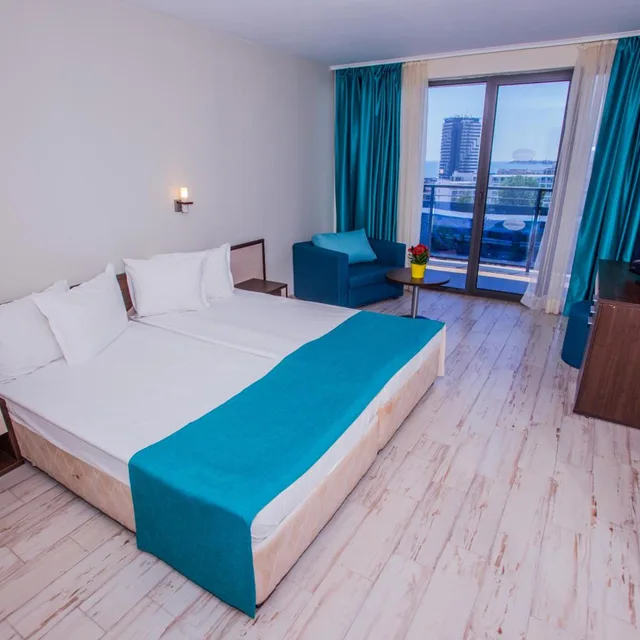 Superior, Single Bed, Balcony, Meridian Hotel 2/4
