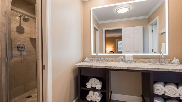 غرفة قياسية بسريرين كوين، Best Western Plus Humboldt Bay Inn 4/4