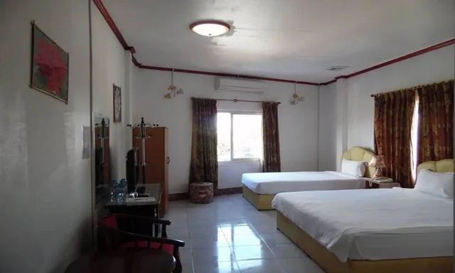 غرفة ثلاثية بسرير مزدوج وسرير فردي، Mekong Sunshine Hotel 2/4